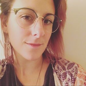 Meet your Posher, Rebekah